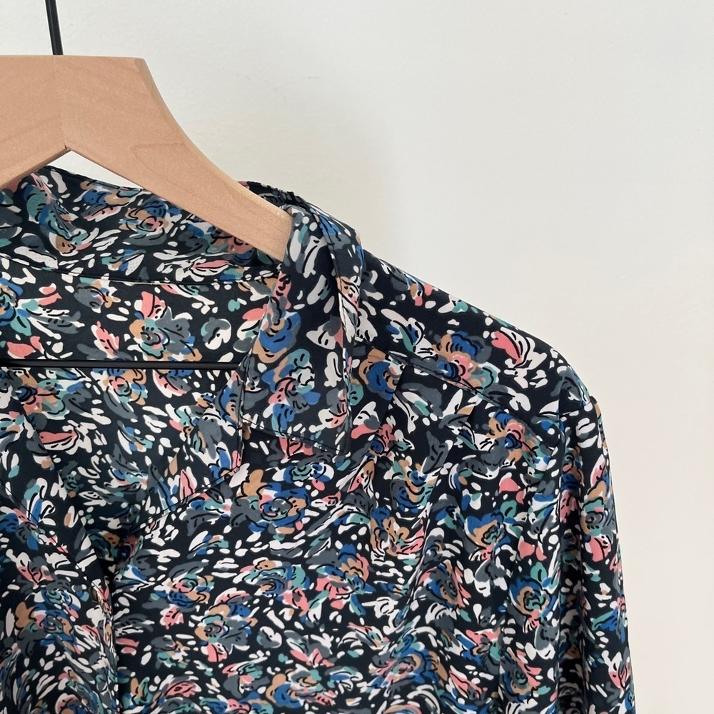 Vintage Floral Long Sleeve Blouse with button details - Picture 3 of 4